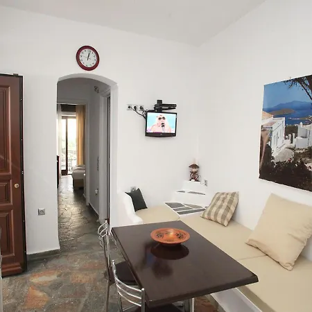 아파트호텔 Pergola Livadi (Serifos)