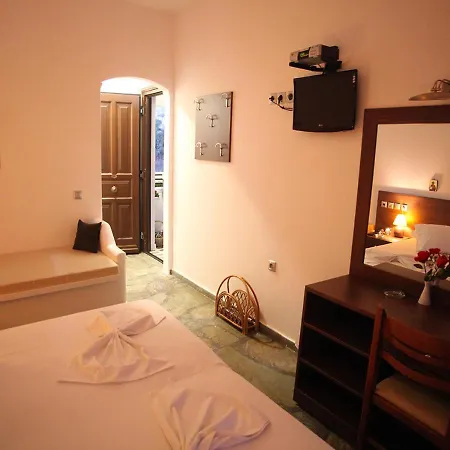 Pergola 4* Livadi (Serifos)