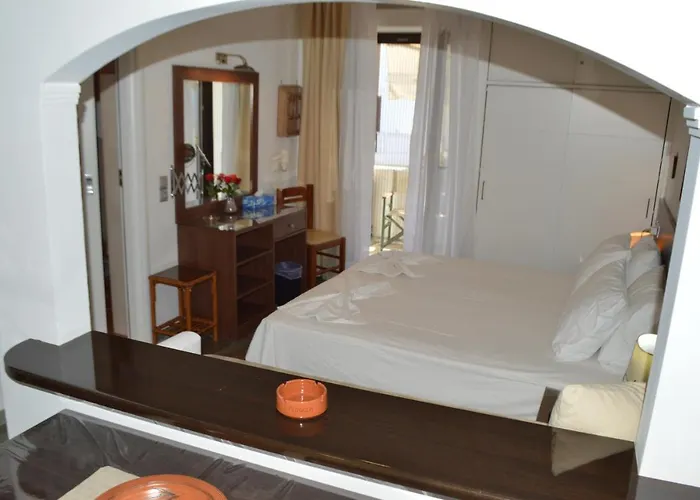 Pergola Apartahotel 4*